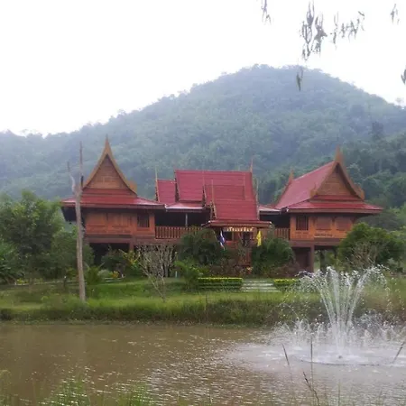 ล้อมรัก รีสอร์ท