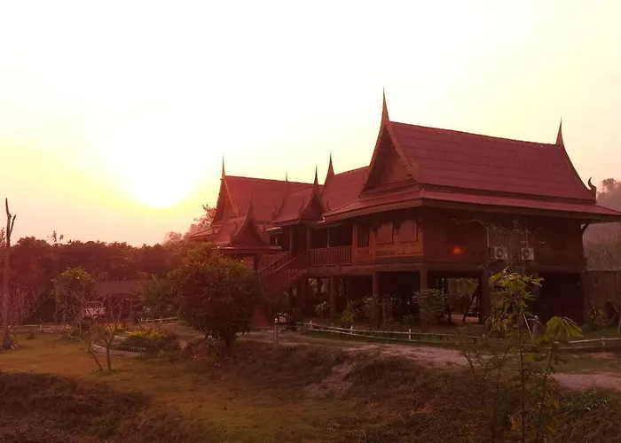 Lom Rak รีสอร์ท 3*