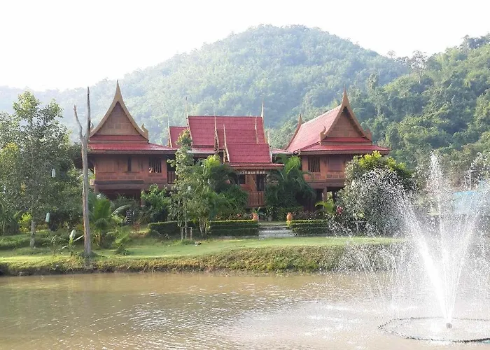 Lom Rak รีสอร์ท