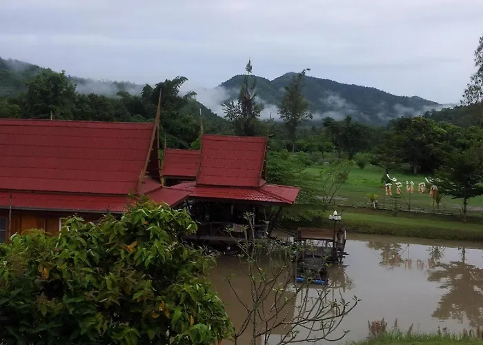 รีสอร์ท Lom Rak สวนผึ้ง
