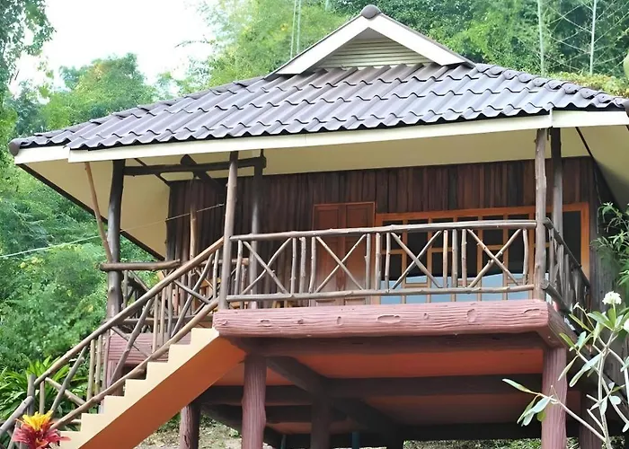 Lom Rak รีสอร์ท 3*