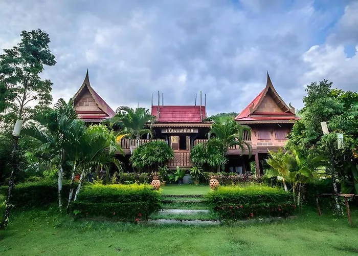 Resort Lom Rak